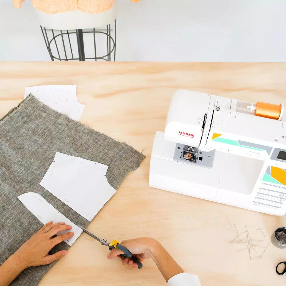 Best Pirce β¨ Janome MOD-50 Computerized Sewing Machine With 50-Stitches π - Image 4