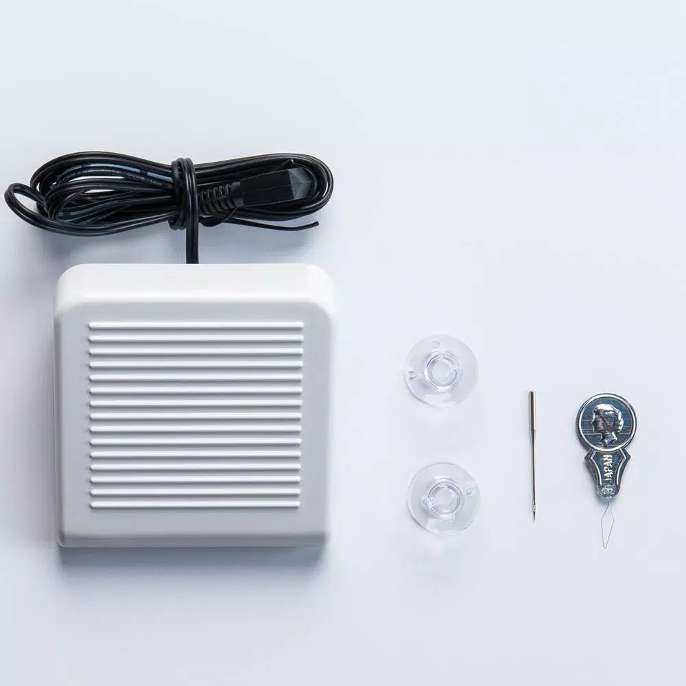 Best reviews of βοΈ Janome Basic 10-Stitch Thunder Sewing Machine π - Image 9